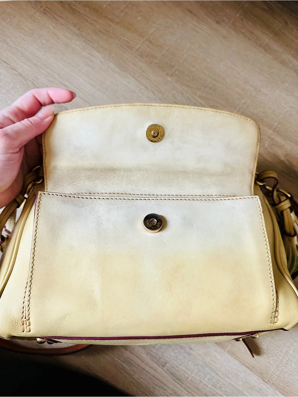 Dooney & Bourke Buttercream Florentine Leather Satchel Vintage